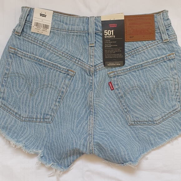 Levi's 501 Shorts Size 25 - Picture 2 of 4